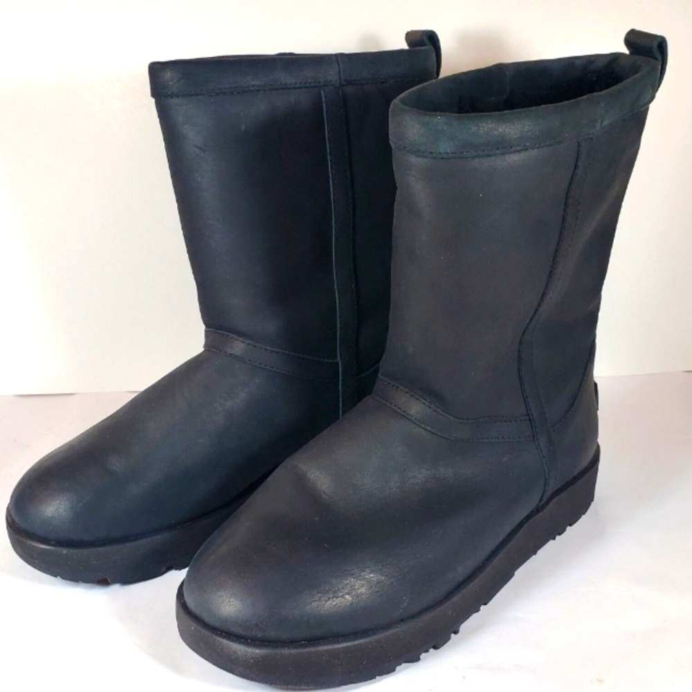 Ugg Boots women NWOT size 9.5